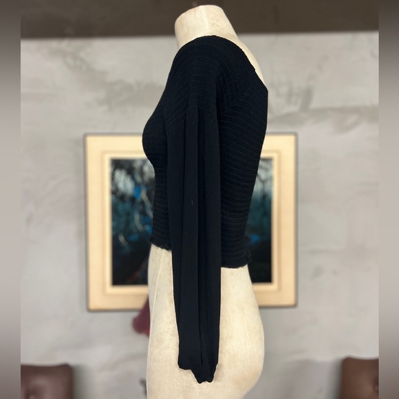 NWT 2Bella black smocked long sleeve top - Picture 3 of 6
